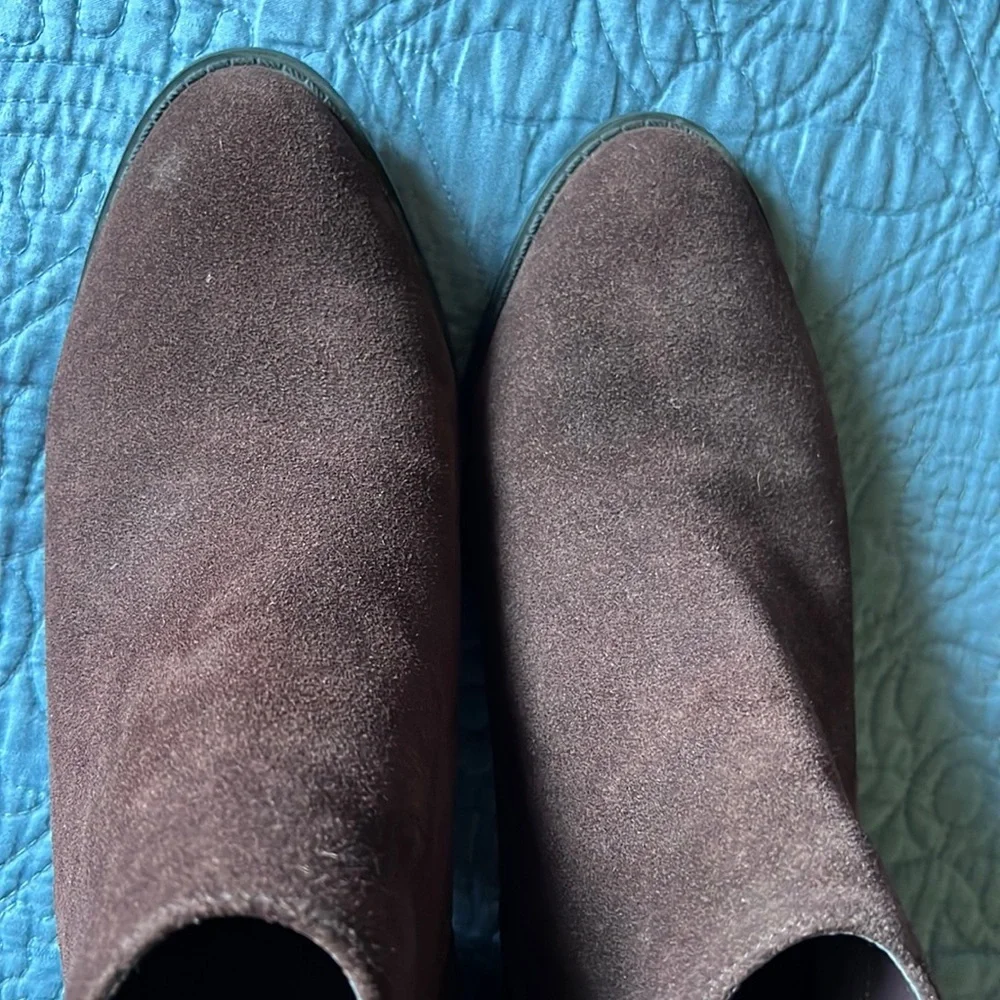 VIONIC‎ Anne Suede Ankle Boots. Size 9.5